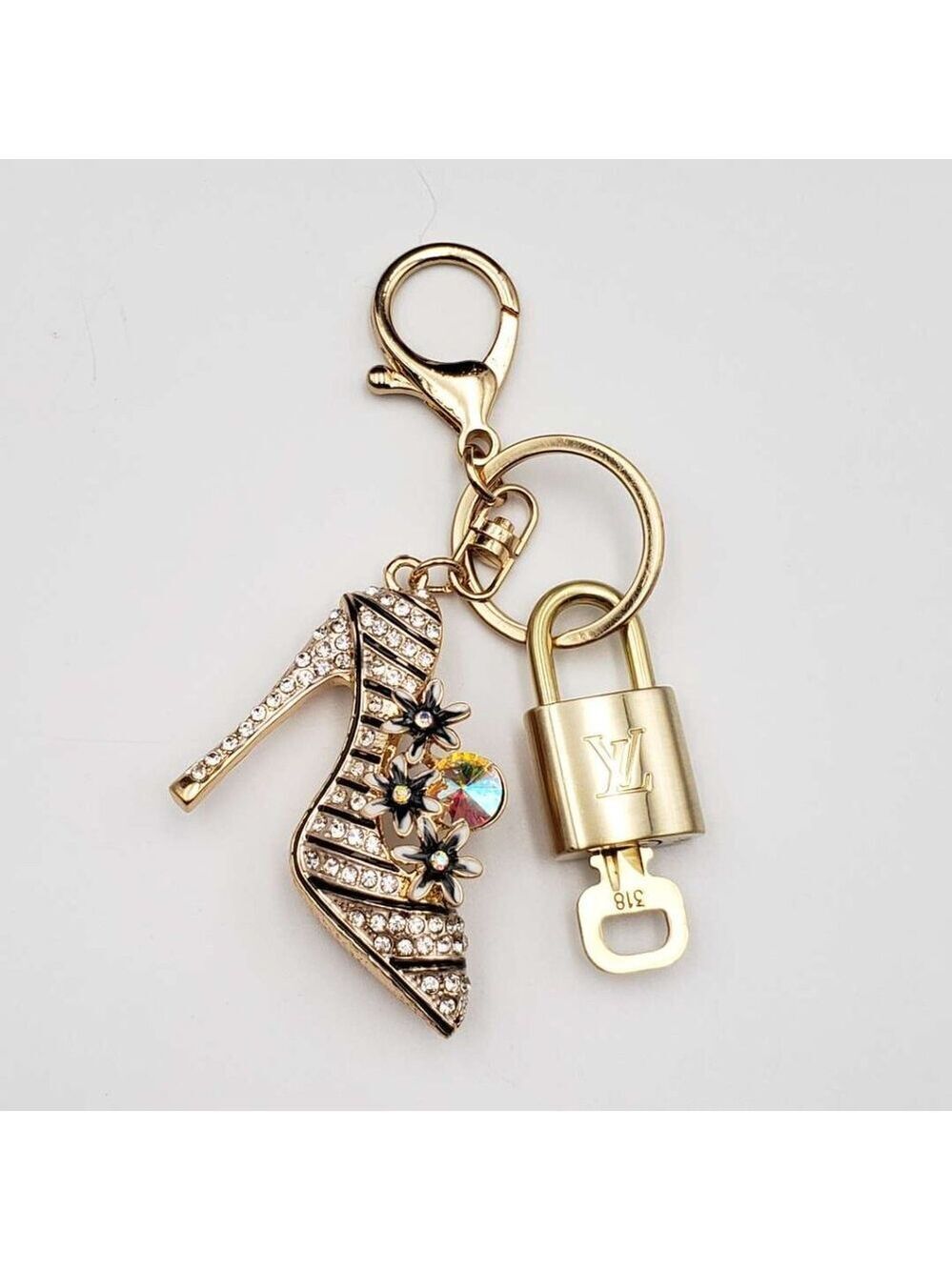 Authentic Louis Vuitton Gold Lock & Key ✨ Bag Charm Unbranded Shoe Keychain - Picture 5 of 7